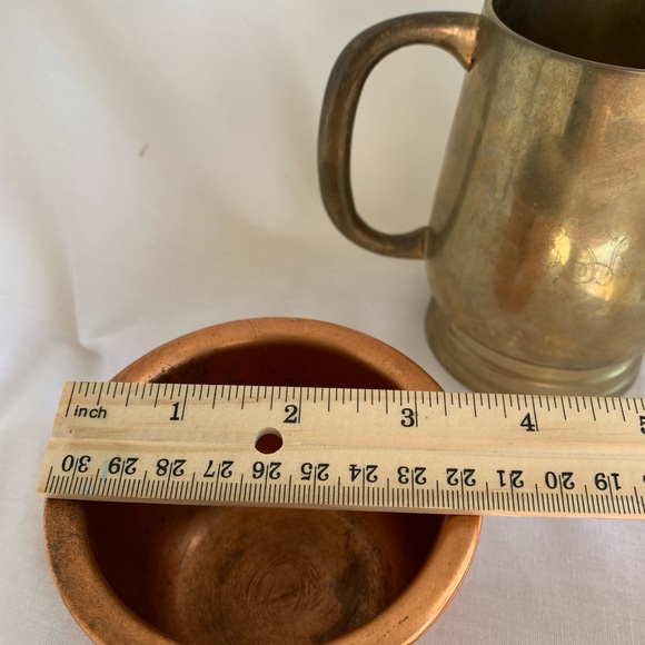 ✨SOLD✨ Brass Mug and Copper Dish Vintage Set - Picture 4 of 8